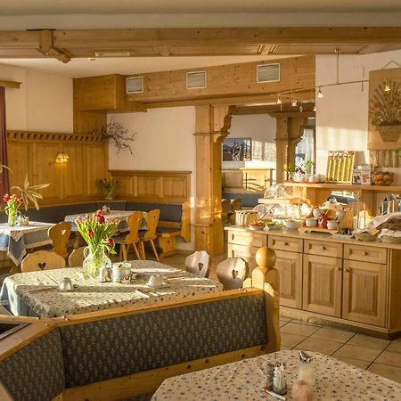 Hotel Pension Sonnenuhr Tauplitz Exteriör bild